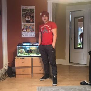 Meet your Posher, Adiel